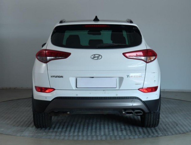 Hyundai Tucson  2.0 CRDi 