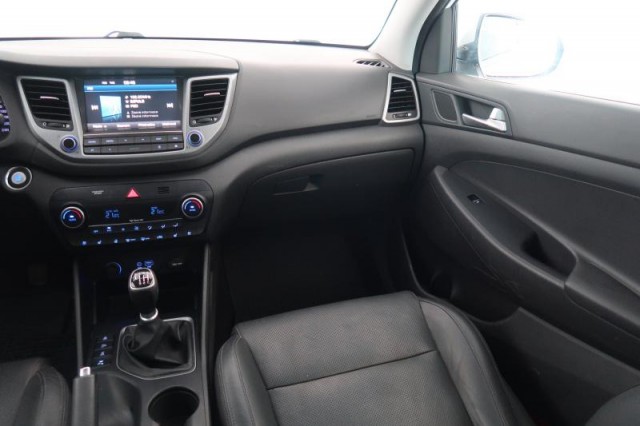 Hyundai Tucson  2.0 CRDi 