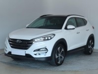 Hyundai Tucson  2.0 CRDi 