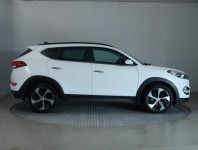 Hyundai Tucson  2.0 CRDi 