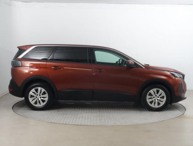 Peugeot 5008  PureTech 130 
