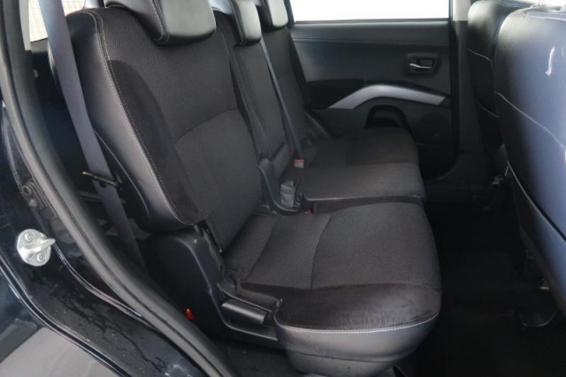 Mitsubishi Outlander  2.2 DI-D 