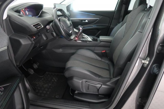 Peugeot 3008  1.2 PureTech Allure Pack