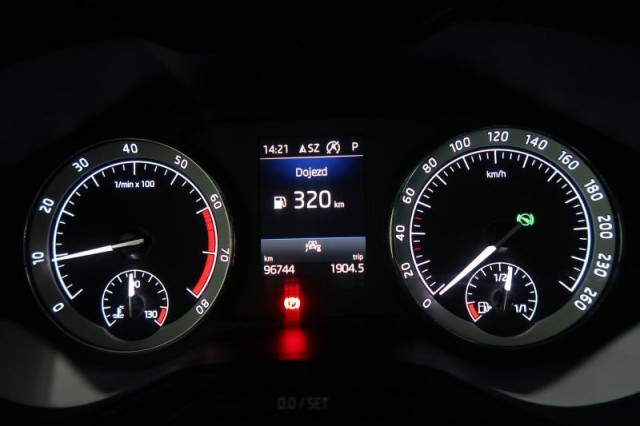 Škoda Karoq  1.5 TSI 
