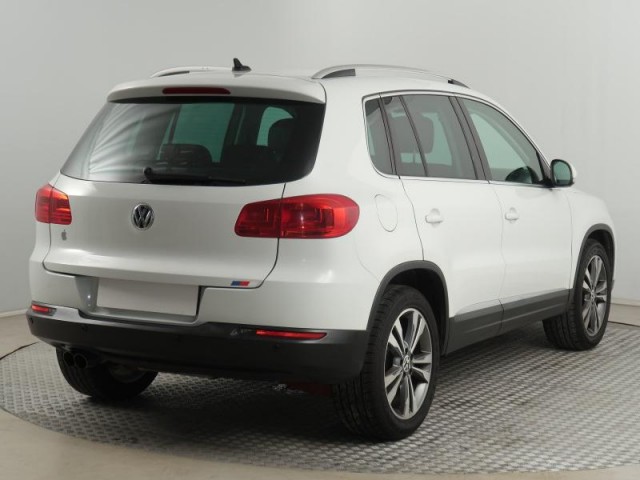 Volkswagen Tiguan  2.0 TDI 