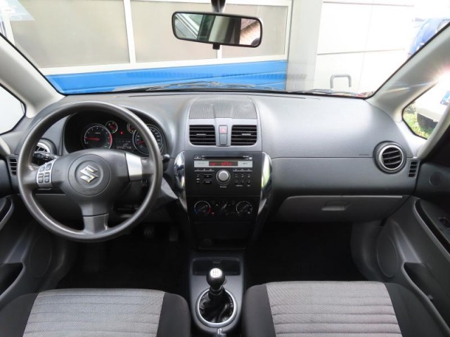 Suzuki SX4  1.6 VVT GL/AC