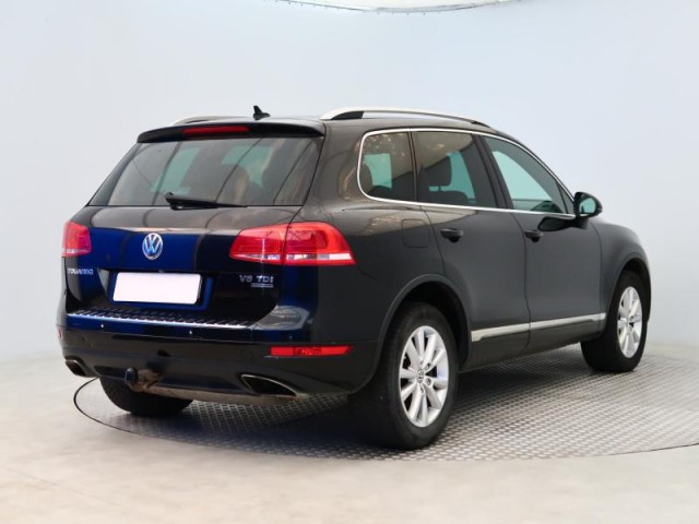 Volkswagen Touareg  3.0 TDI 