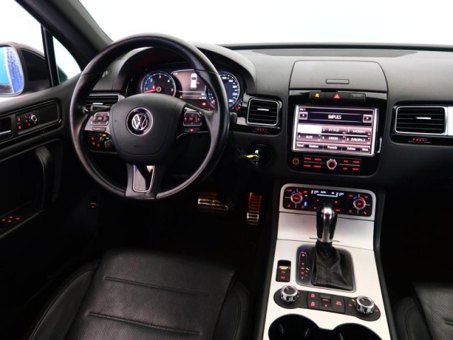 Volkswagen Touareg  3.0 TDI 