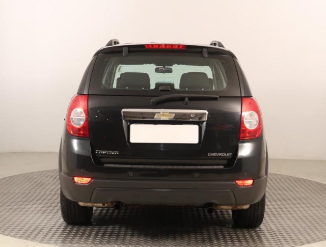 Chevrolet Captiva  2.4 i 