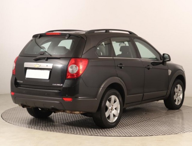 Chevrolet Captiva  2.4 i 