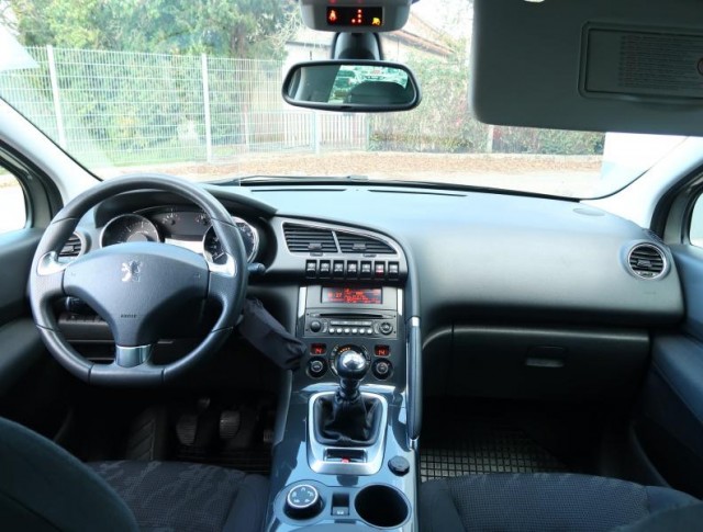 Peugeot 3008  2.0 HDi 