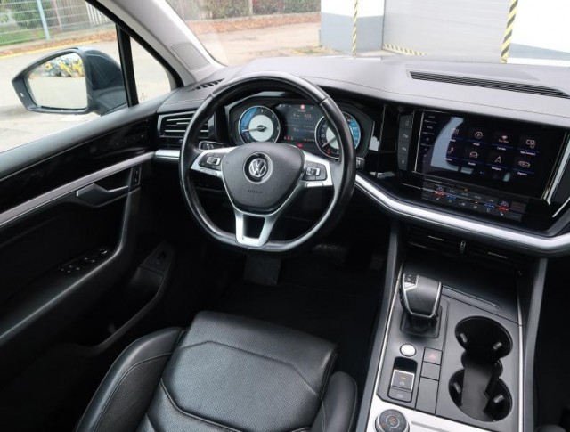 Volkswagen Touareg  3.0 TDI Elegance