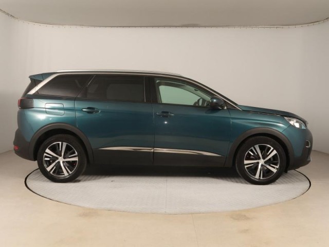 Peugeot 5008  PureTech 130 