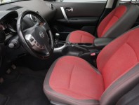 Nissan Qashqai  2.0 dCi 