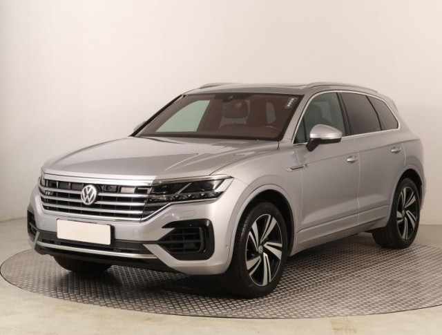 Volkswagen Touareg  3.0 TDI 