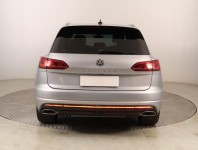 Volkswagen Touareg  3.0 TDI 