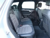 Volkswagen Touareg  3.0 TDI 