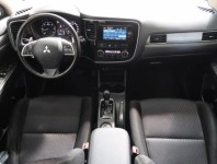 Mitsubishi Outlander  2.2 DI-D 