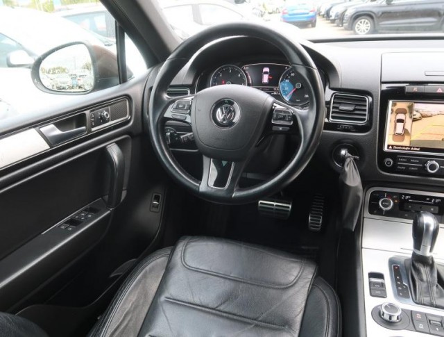 Volkswagen Touareg  3.0 TDI 