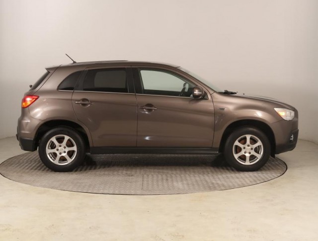 Mitsubishi ASX  1.6 MIVEC 