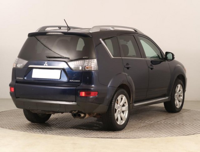 Mitsubishi Outlander  2.0 DI-D 