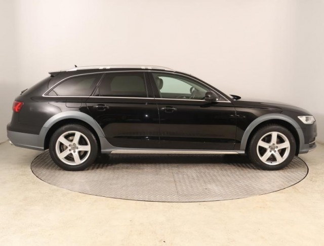 Audi A6 Allroad  3.0 TDI 