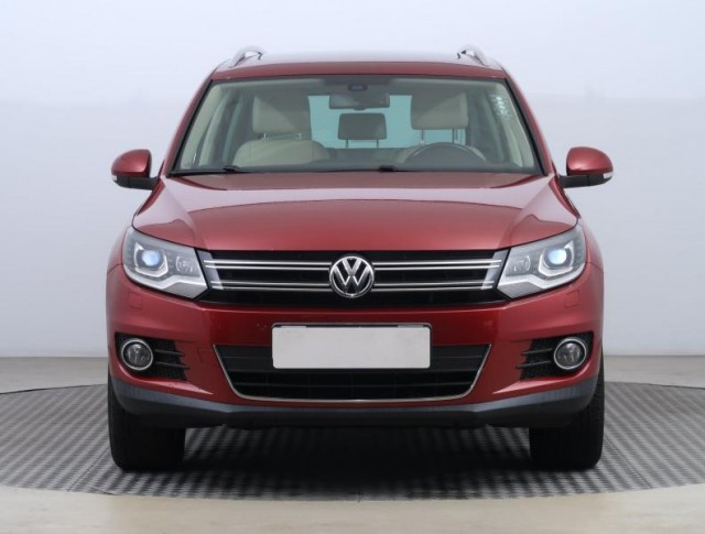 Volkswagen Tiguan  2.0 TSI 