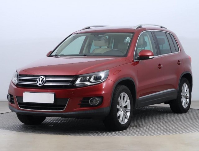 Volkswagen Tiguan  2.0 TSI 