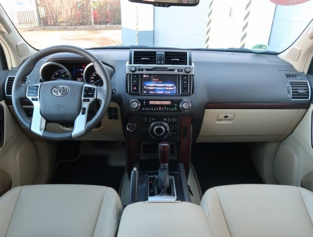 Toyota Land Cruiser  2.8 D-4D 