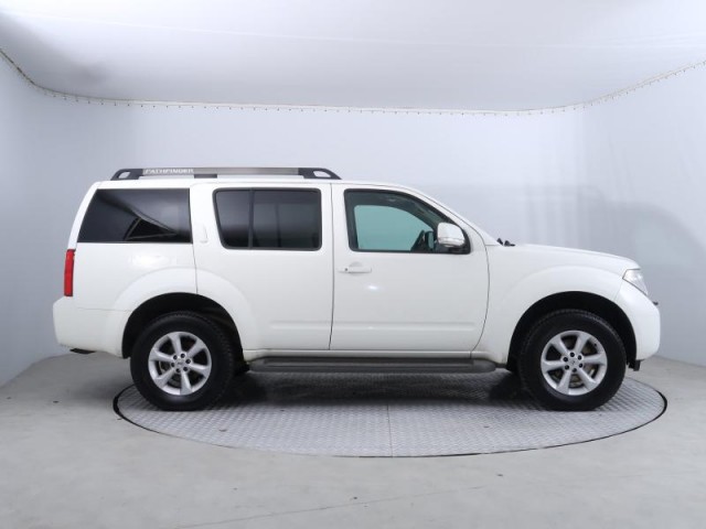 Nissan Pathfinder  2.5 dCi 