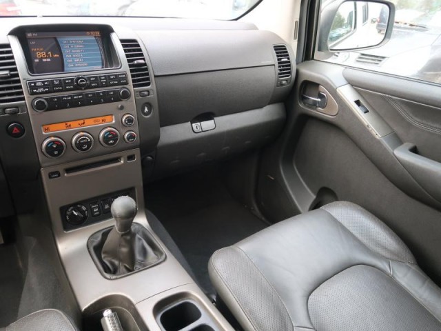 Nissan Pathfinder  2.5 dCi 