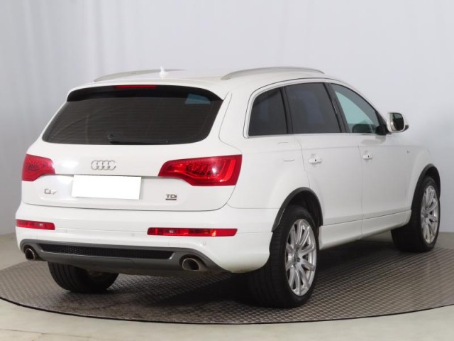 Audi Q7  3.0 TDI S-Line