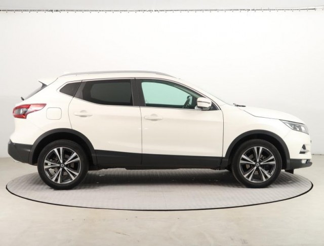 Nissan Qashqai  1.2 DIG-T 