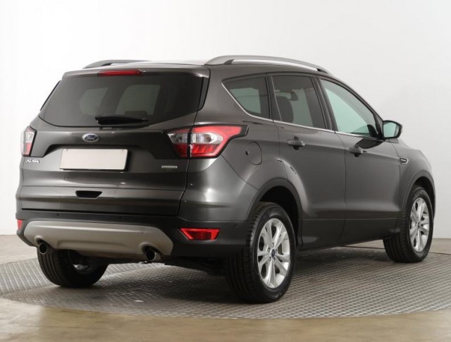 Ford Kuga  1.5 EcoBoost Titanium