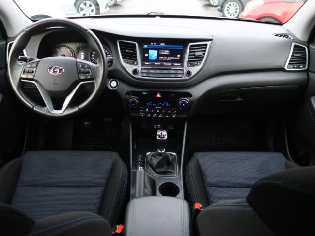 Hyundai Tucson  2.0 CRDi 