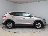 Hyundai Tucson  1.7 CRDi 