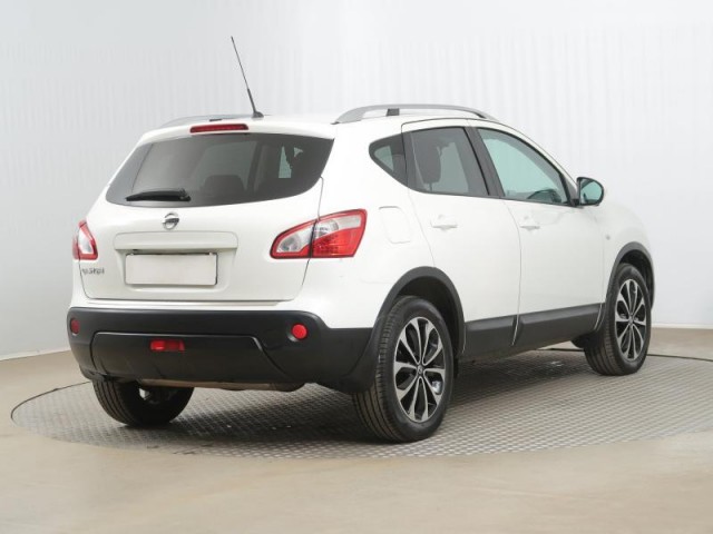 Nissan Qashqai  1.6 i-Way