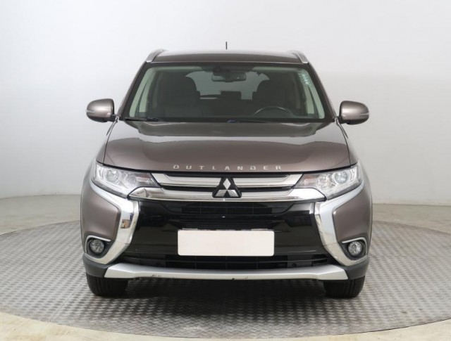 Mitsubishi Outlander  2.0 