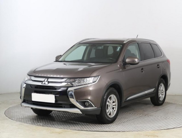 Mitsubishi Outlander  2.0 