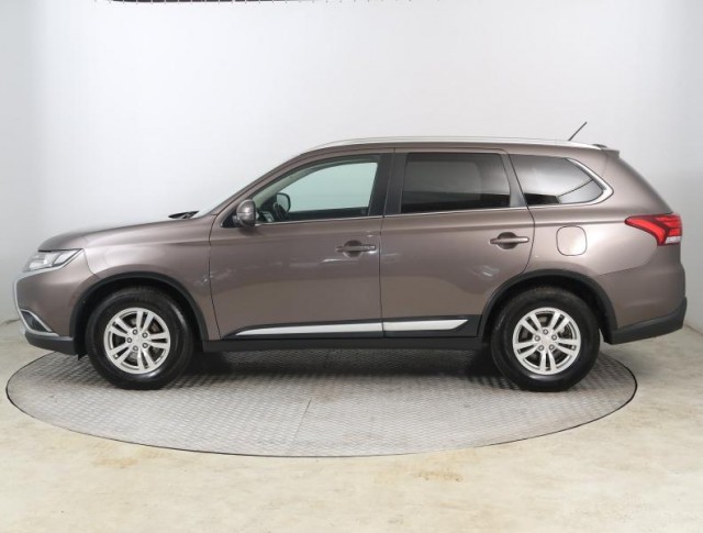 Mitsubishi Outlander  2.0 