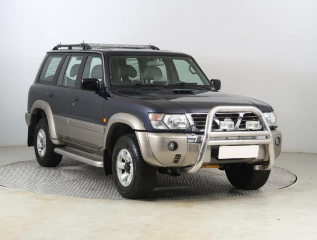 Nissan Patrol  3.0 DTi 