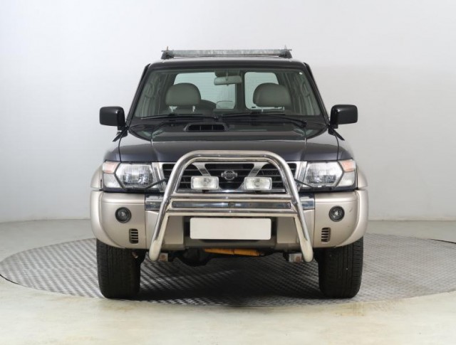 Nissan Patrol  3.0 DTi 