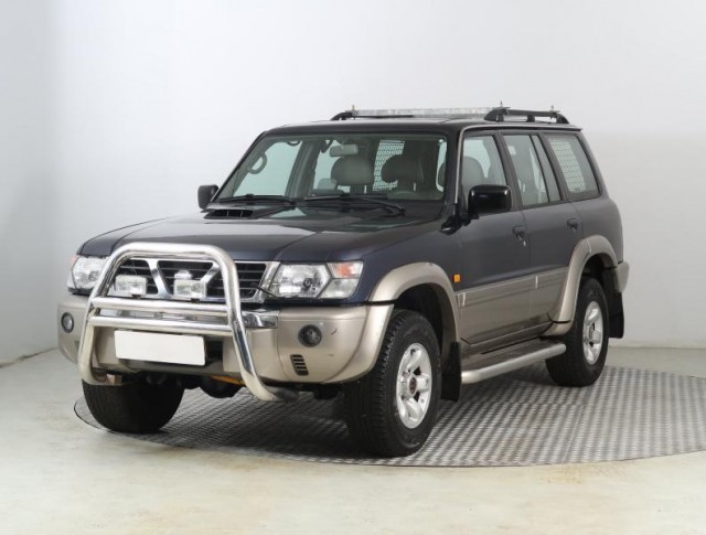 Nissan Patrol  3.0 DTi 