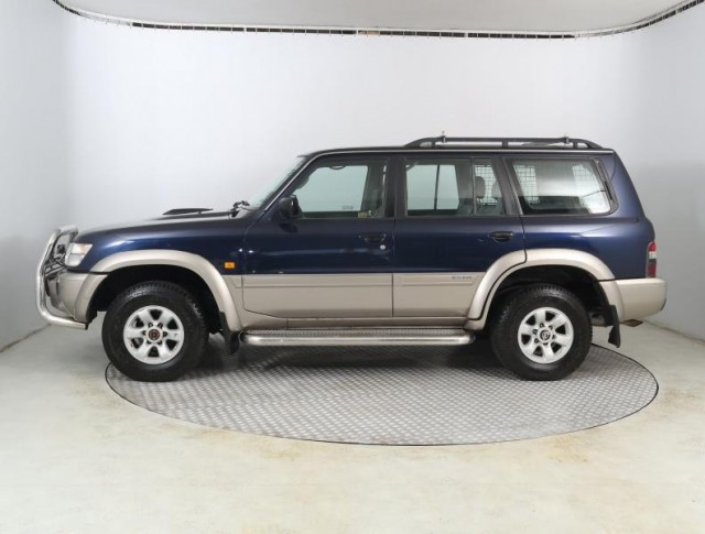 Nissan Patrol  3.0 DTi 
