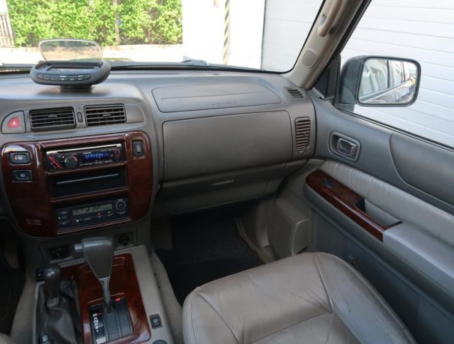 Nissan Patrol  3.0 DTi 