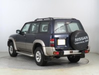 Nissan Patrol  3.0 DTi 