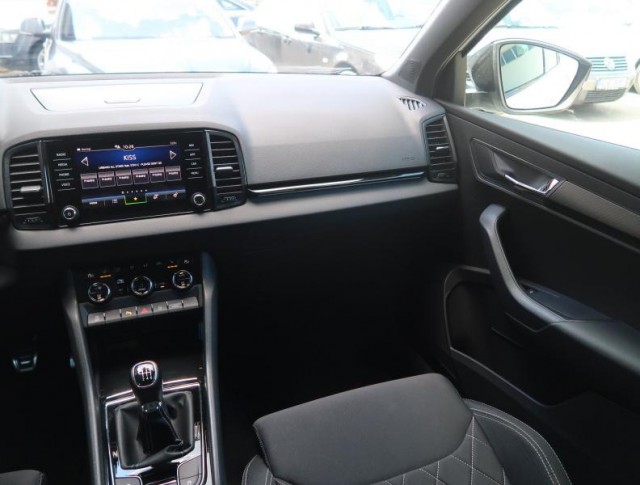 Škoda Karoq  1.5 TSI Sportline