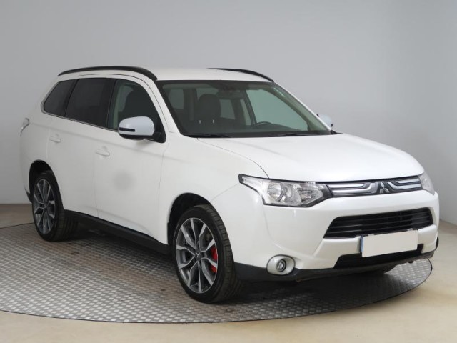 Mitsubishi Outlander  2.2 DI-D 