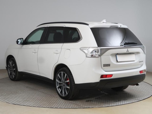 Mitsubishi Outlander  2.2 DI-D 