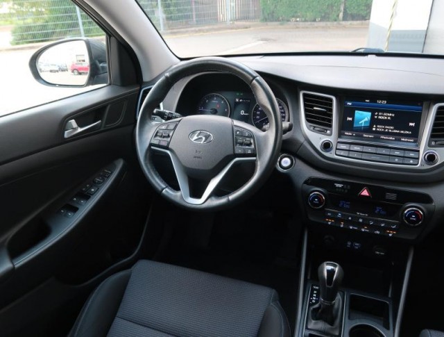 Hyundai Tucson  1.7 CRDi 